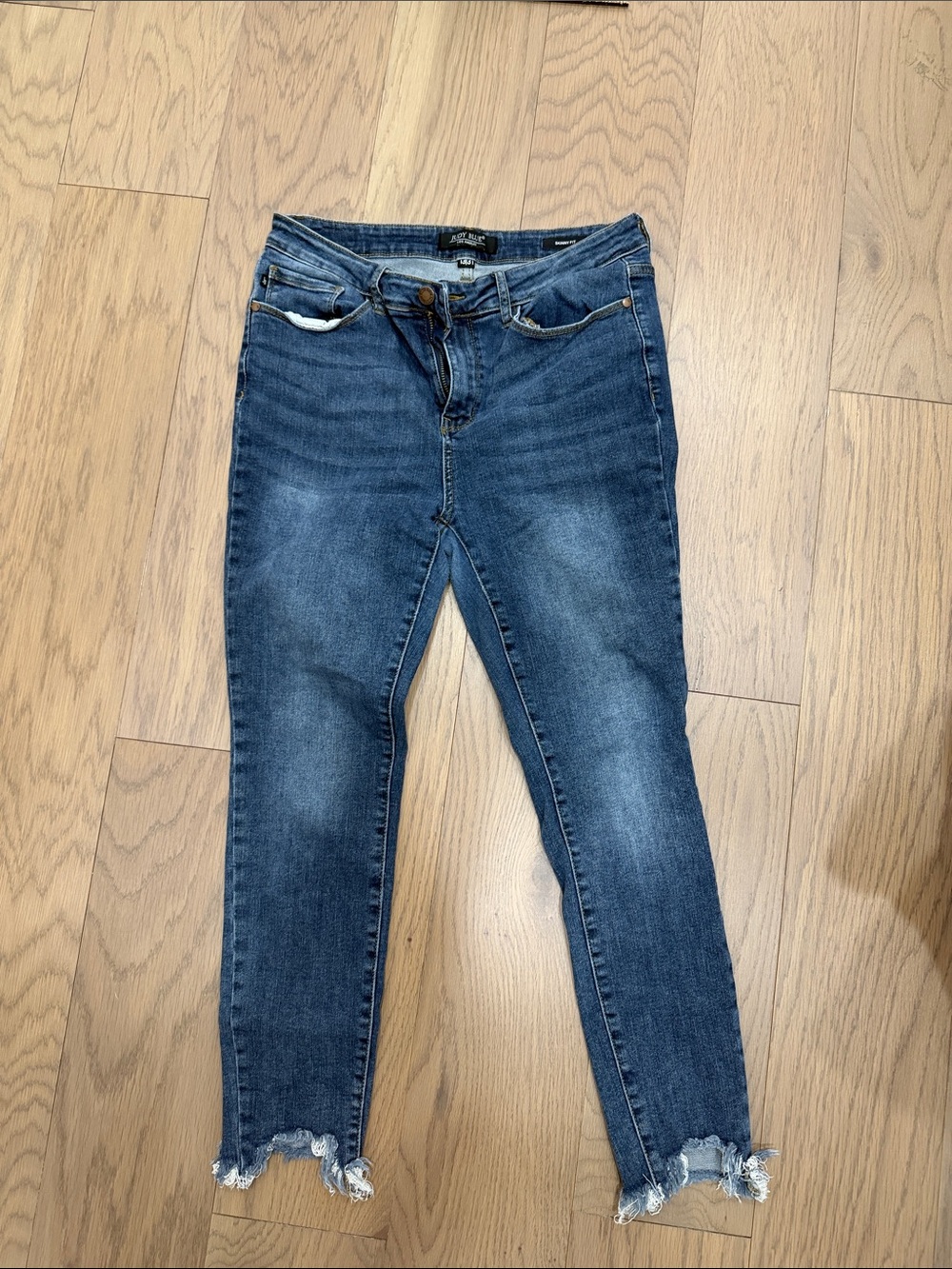 Judy Blue Dark Blue Distressed Cropped Skinny Jeans